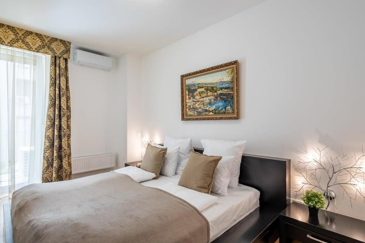 Homey Apartment With Ac And Balcony بودابست المظهر الخارجي الصورة
