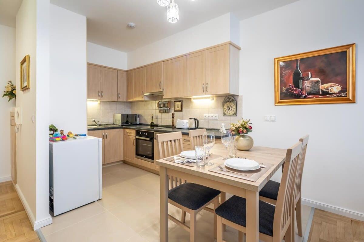 Homey Apartment With Ac And Balcony بودابست المظهر الخارجي الصورة